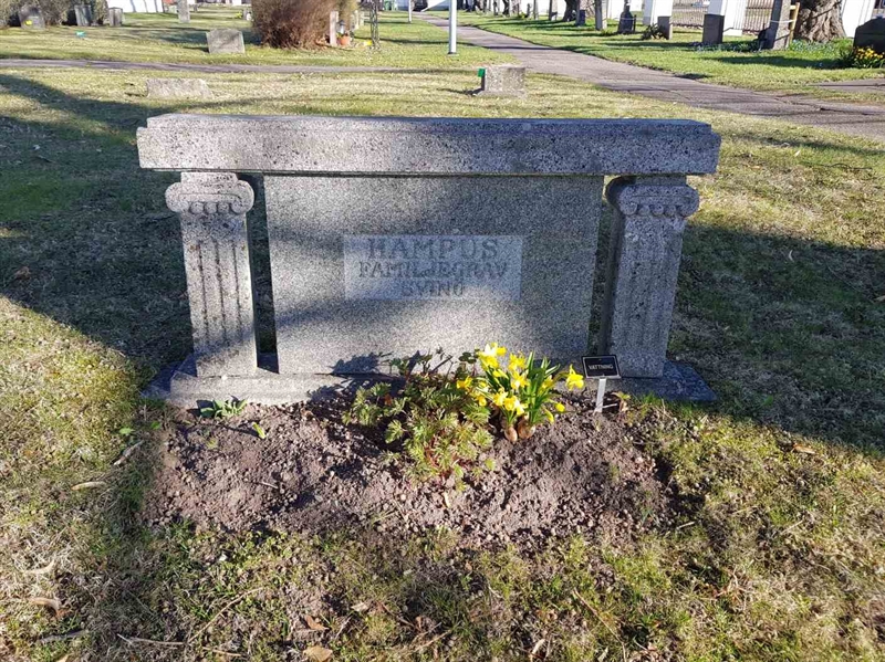 Grave number: 3 B 10    20