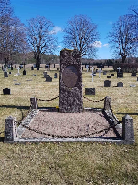 Grave number: 3 B 07   111