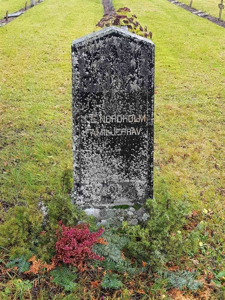 Grave number: 4 B    35