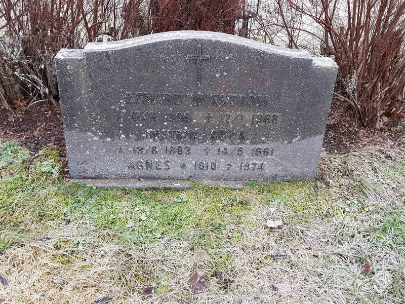 Grave number: 4 G    36