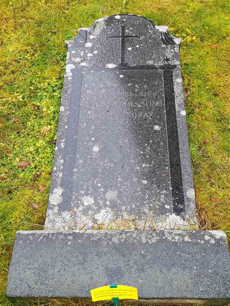 Grave number: 4 B    41