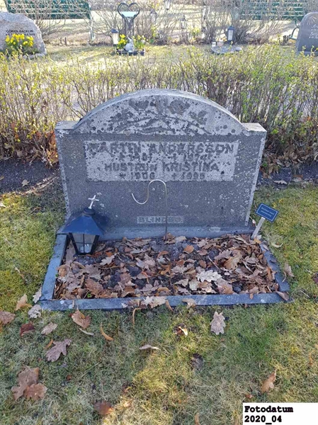 Grave number: 3 C 11    52