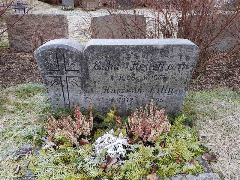 Grave number: 4 D    30
