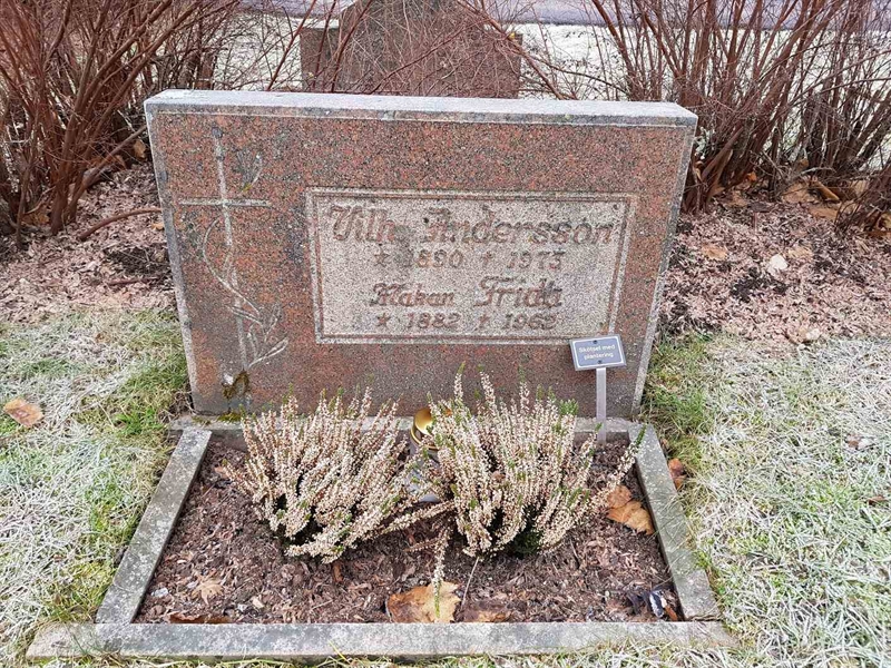 Grave number: 4 D    49