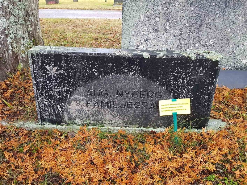 Grave number: 4 F    35