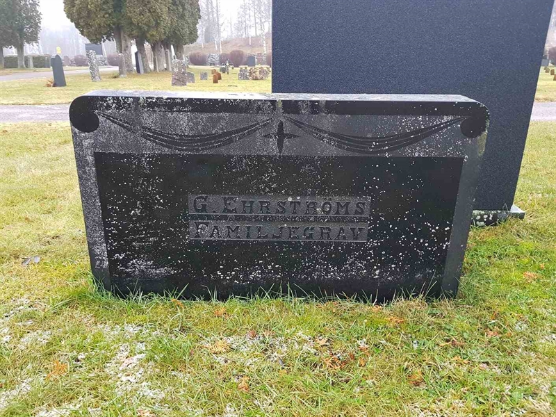 Grave number: 4 F    38