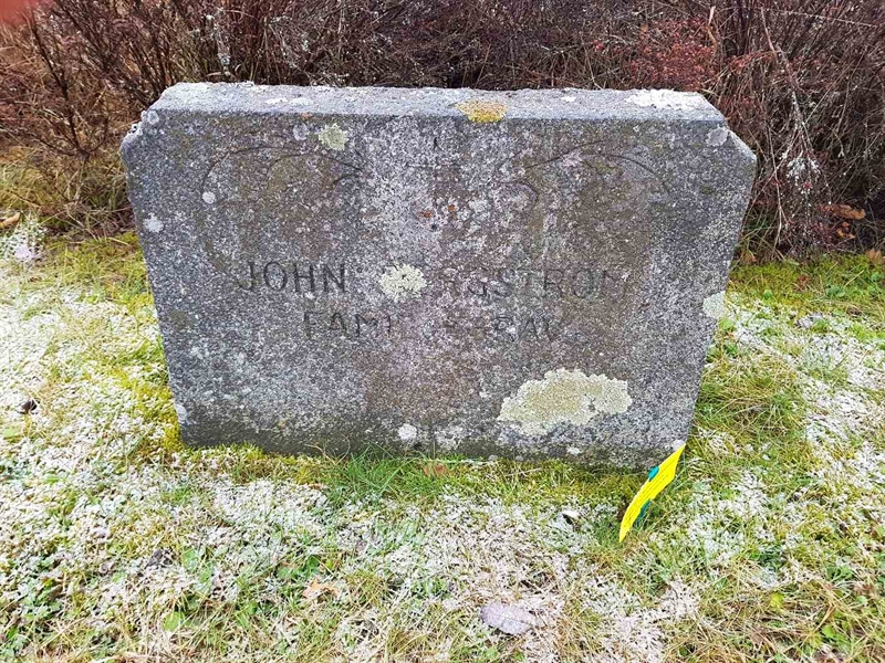 Grave number: 4 F    82