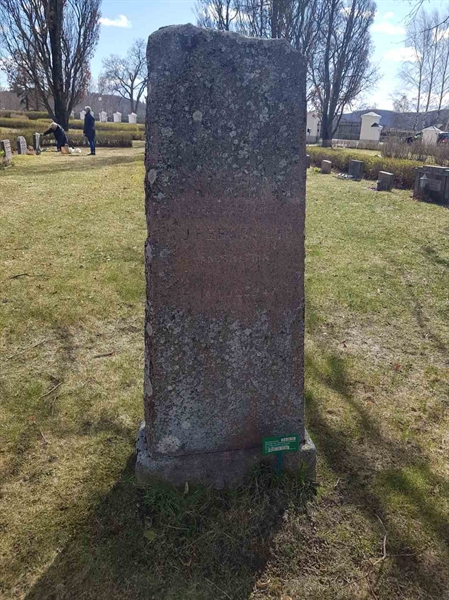 Grave number: 3 B 09    53