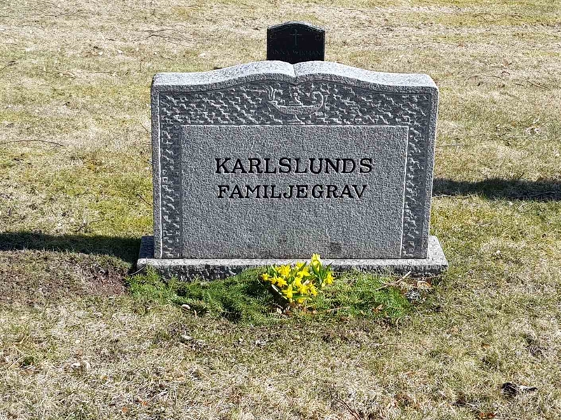 Grave number: 3 B 07   112