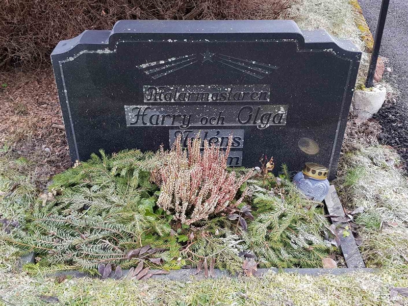 Grave number: 4 G    18