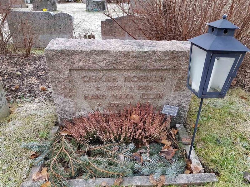Grave number: 4 D    39