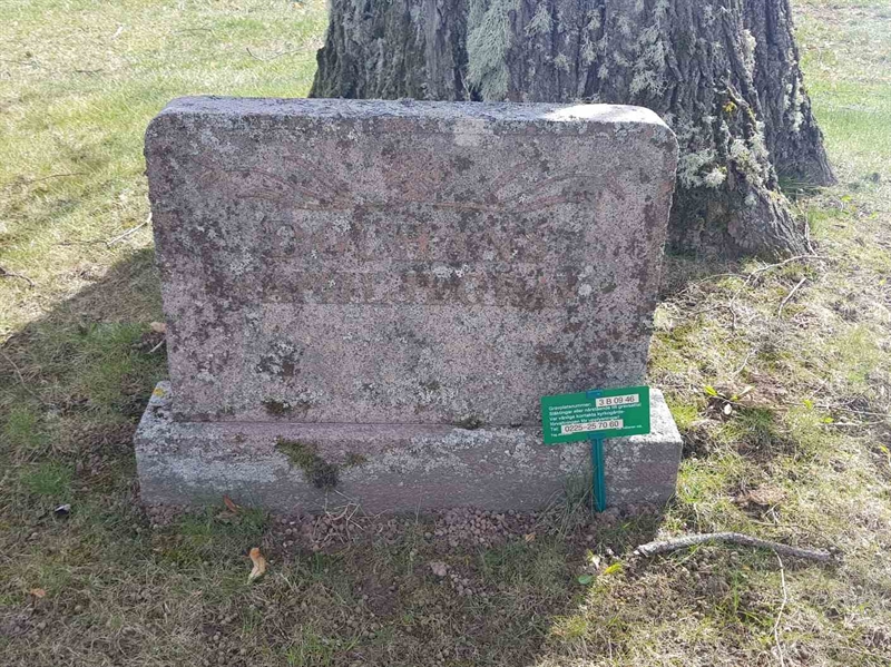 Grave number: 3 B 09    46