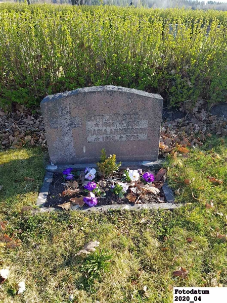 Grave number: 3 C 12    54