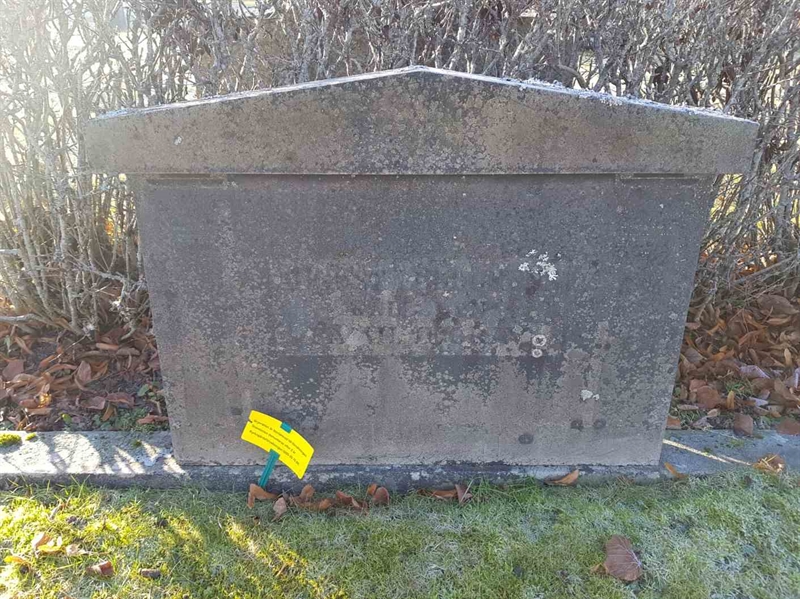 Grave number: 3 A 04   215