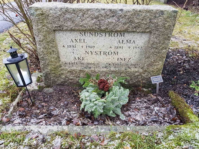 Grave number: 4 F    11