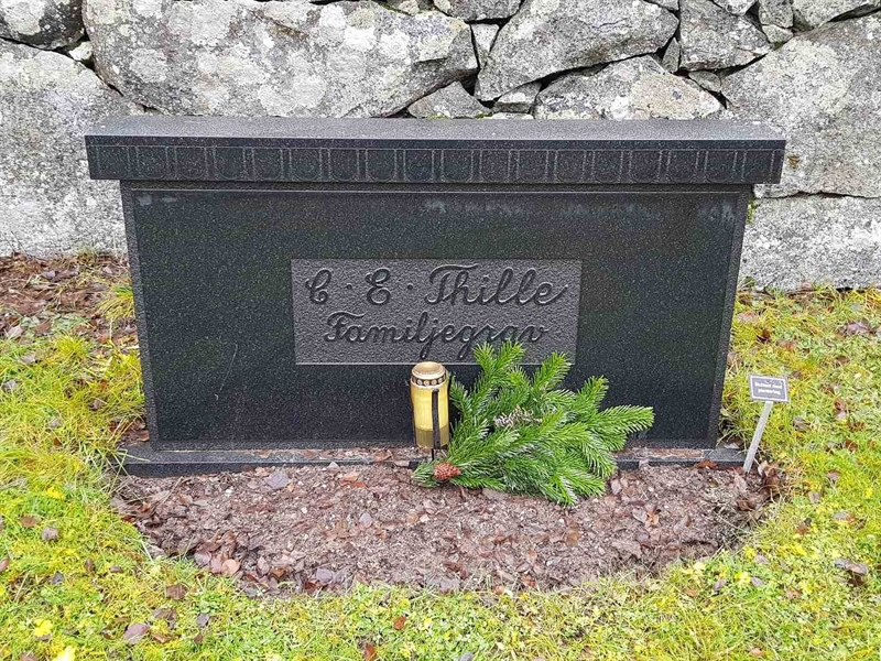 Grave number: 4 B    11