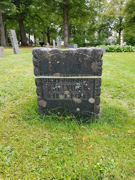 Grave number: 1 Ö 10   560V