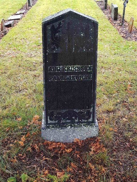 Grave number: 4 B    37