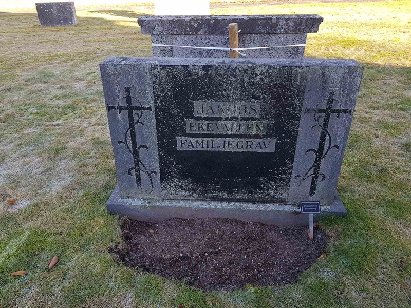Grave number: 3 A 05   225