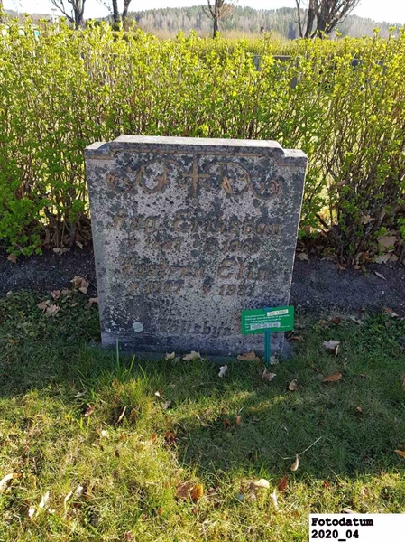 Grave number: 3 C 12    97
