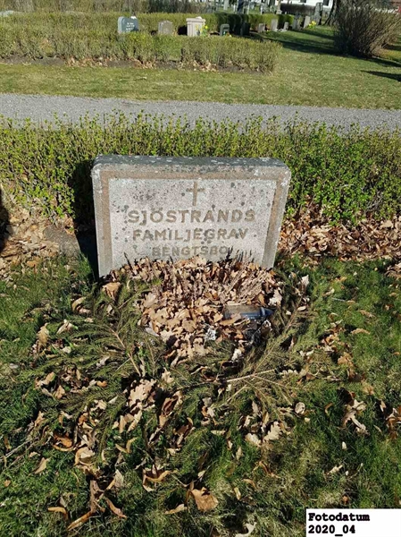Grave number: 3 C 12    26