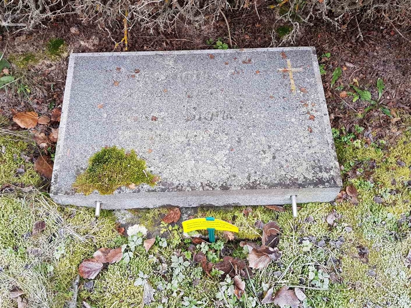 Grave number: 4 C    18