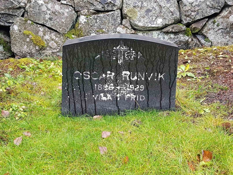 Grave number: 4 B     1
