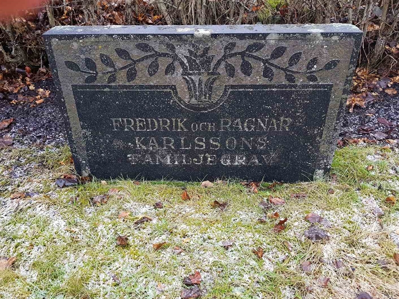Grave number: 4 F    68