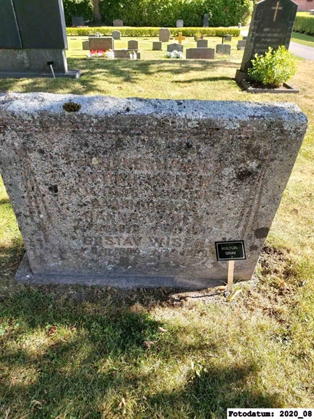 Grave number: 2 E    75
