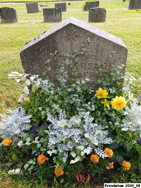 Grave number: 5 01   152