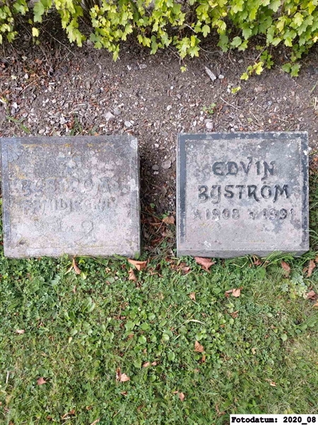Grave number: 2 H    14