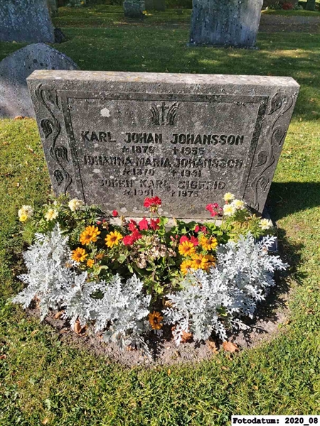 Grave number: 2 D    36