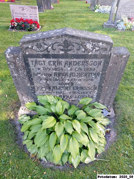 Grave number: 2 C     2