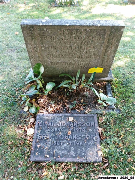 Grave number: 2 D    66