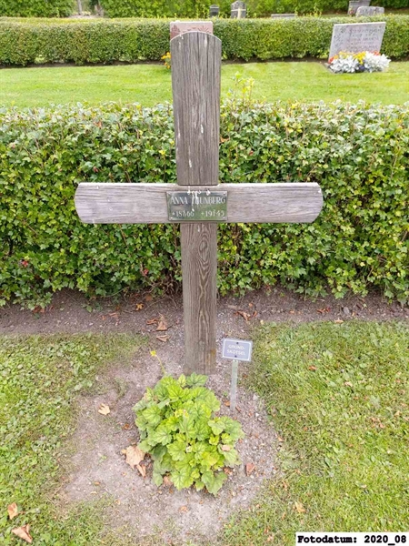 Grave number: 2 G    24