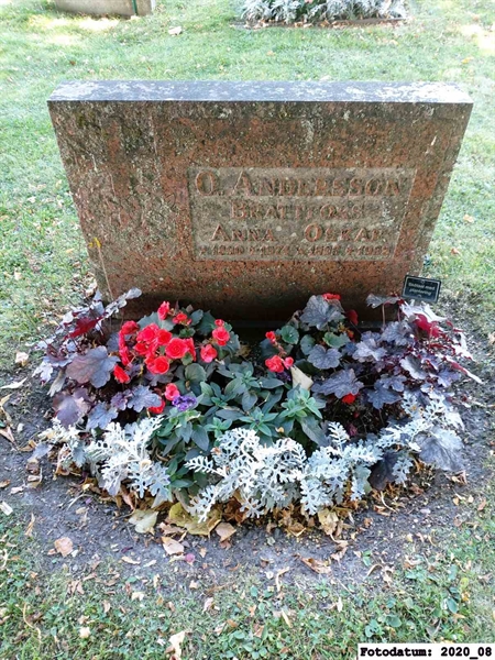 Grave number: 2 D    65