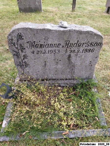 Grave number: 2 H    44