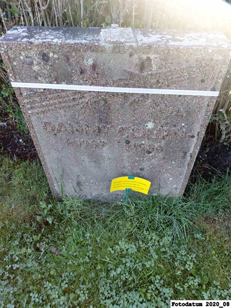 Grave number: 4 M    66