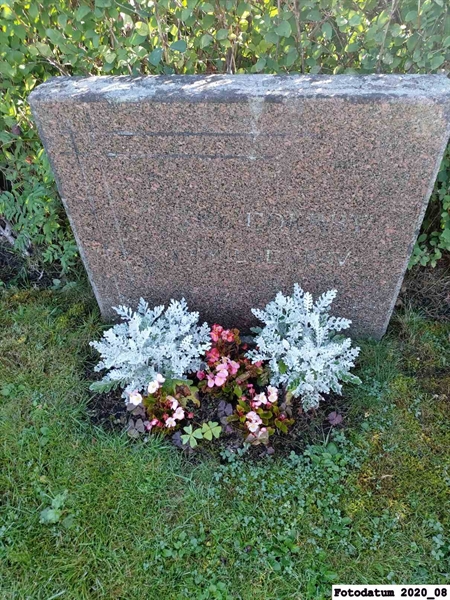Grave number: 4 H    62