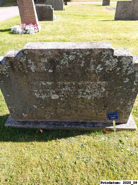 Grave number: 2 D    57