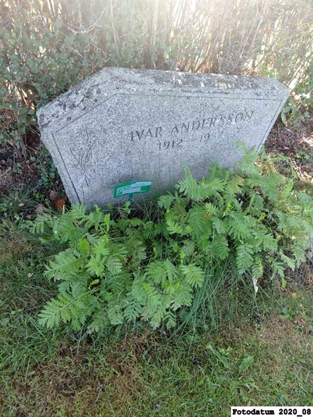 Grave number: 4 M    49-50