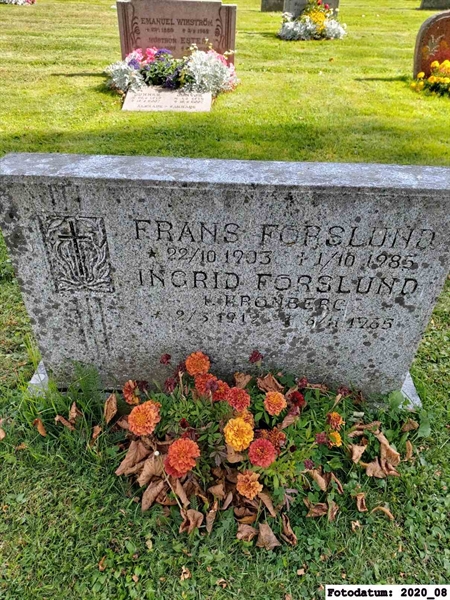 Grave number: 2 F     4