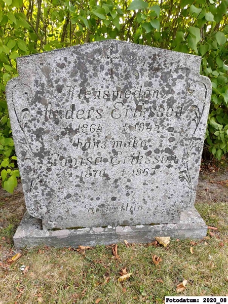 Grave number: 2 I    24