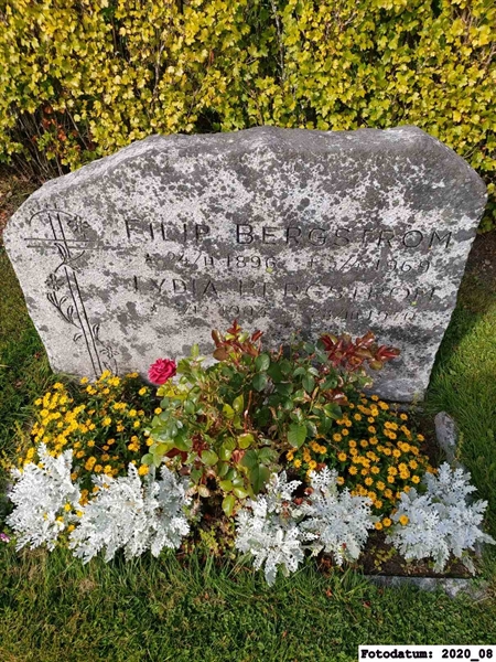 Grave number: 2 L    15