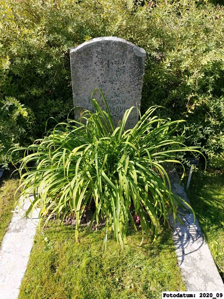 Grave number: 1 N   523