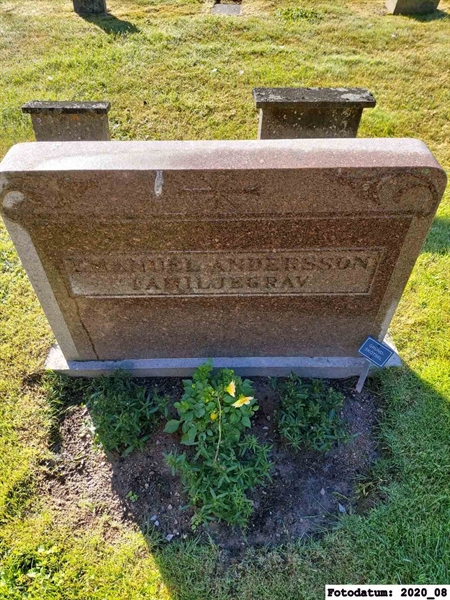 Grave number: 5 04   121