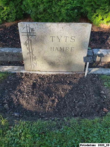 Grave number: 1 N   164
