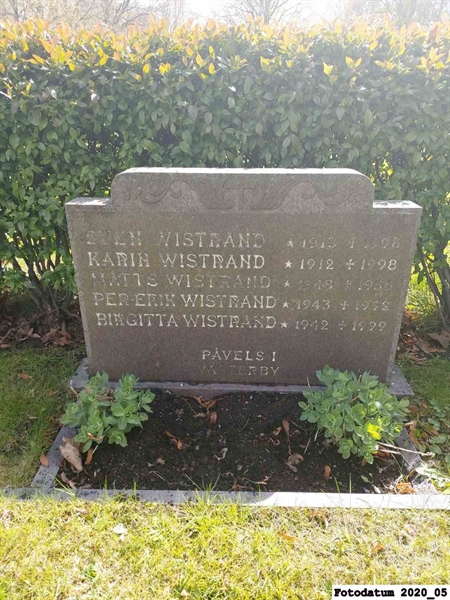 Grave number: 1 H F    24
