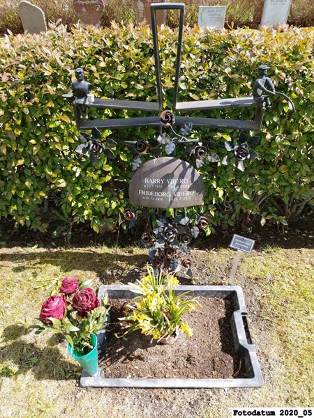 Grave number: 1 H D   264