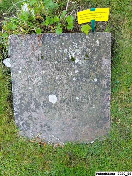 Grave number: 1 N   179